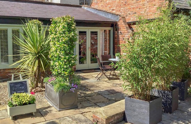 Le Cottage @ The Coach House, ROSSETT
