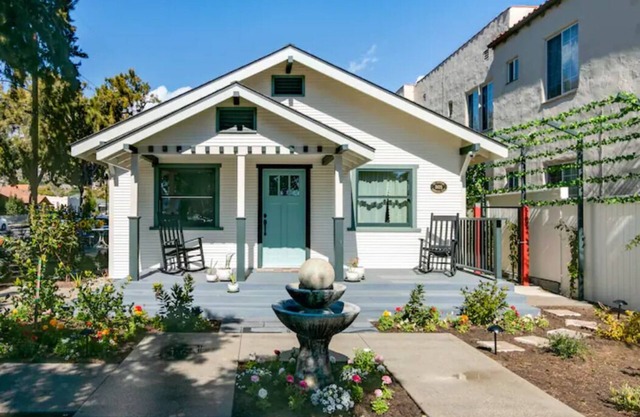 THE COTTAGES AT VENTURA