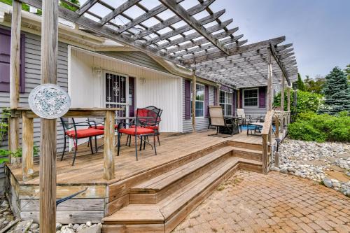 The Country House - Kalkaska Retreat with Fire Pit