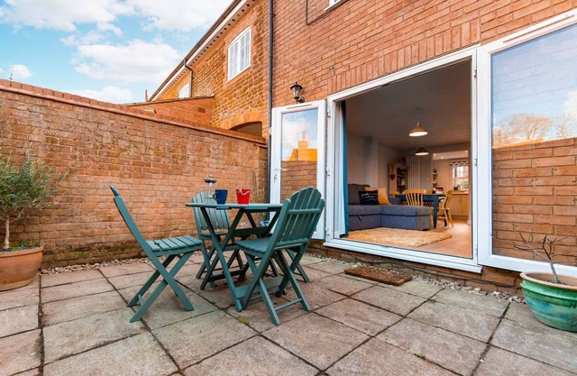 The Courtyard | Two-Bedroom Cottage on the West Coast of Norfolk
