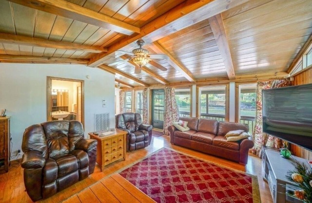 LE COSY COTTAGE LAKE HAMILTON