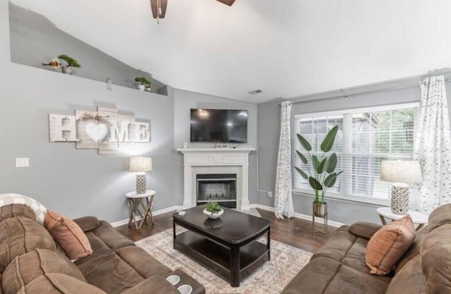 The Cozy Cove-3BR w/ Office-Pets Welcome!