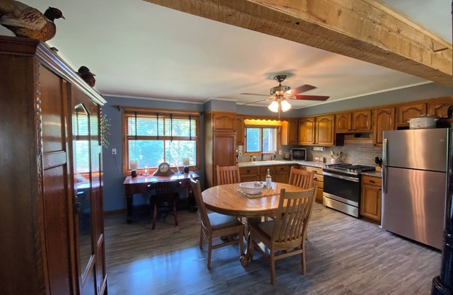 The Cozy House on Neebish Island/Barbeau 3 bedroom 2 Bath