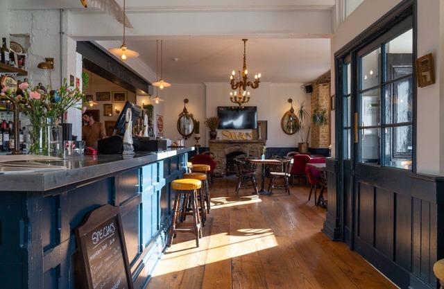 The Crooked Swan
