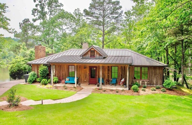 The Crossover, Family, Fishing, & Firepit Retreat