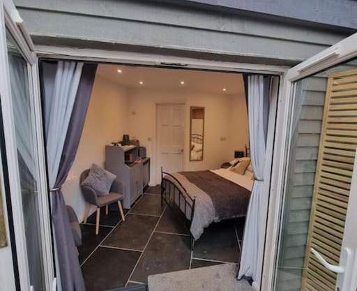 The Den - A modern, quirky, self contained unit