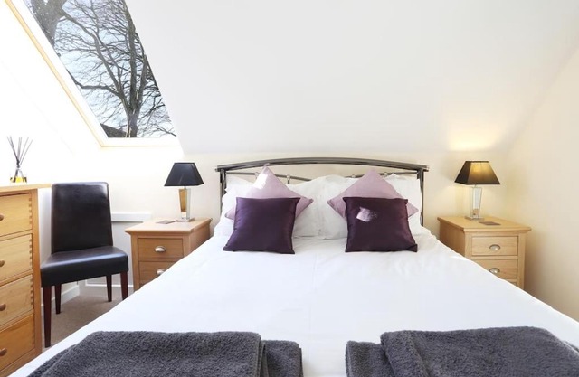 THE DEN, a Secluded Annex with Hot-tub & Heating
