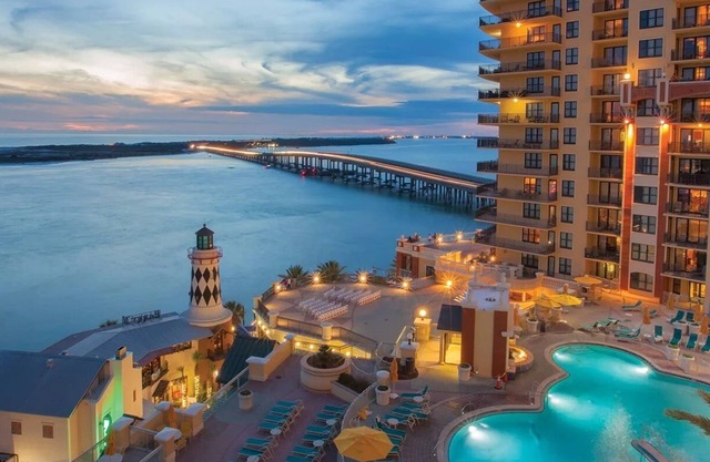 The Destin Jewel