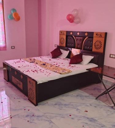 THE DIOMAND STAR HOTEl