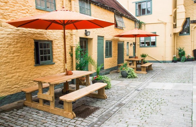 The Dolphin Hotel