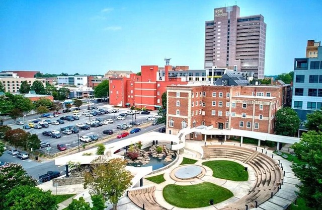The Downtown Moxie!