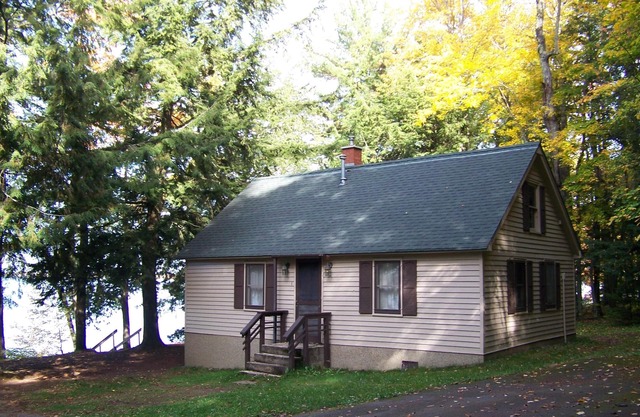 Le chalet "Eagle Nest" sur le magnifique Lac Vieux Desert Lake