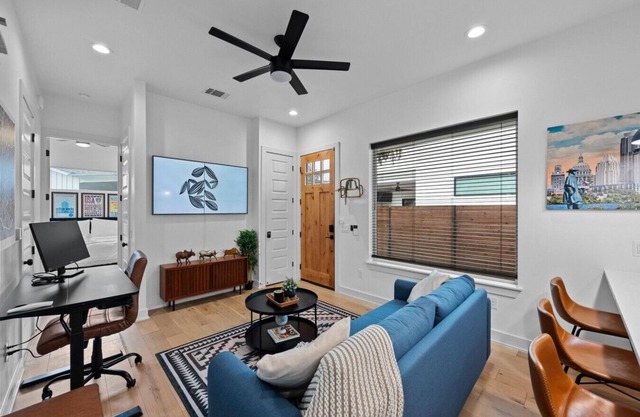 The Eastside Den – Pet-Friendly w/Yard