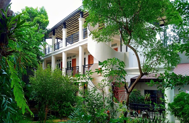 La "Maison de Java", une maison respectueuse de l'environnement, est une résidence privée proposant des chambres