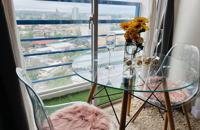 The Elevated Abode - ComfyCosy Studio at The Loop