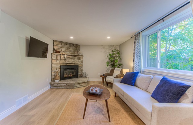The Elora Place Guest Suite-one block from Elora's vibrant downtown core!