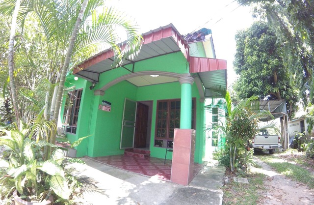MAISON DE VILLAGE RD 1. 5 KM DE LA PLAGE DE BANGTAO (4266)