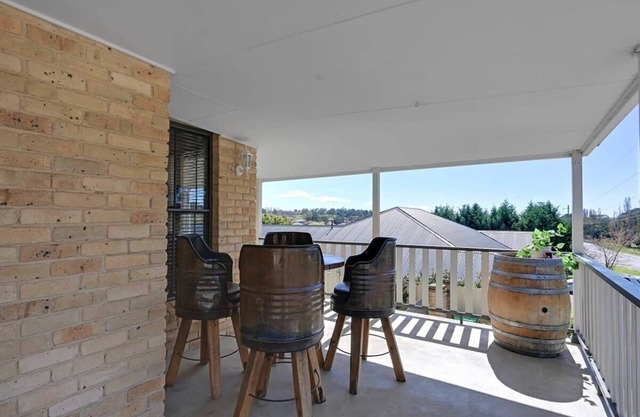 The Fairway | Entertainer Opposite Wentworth Golf