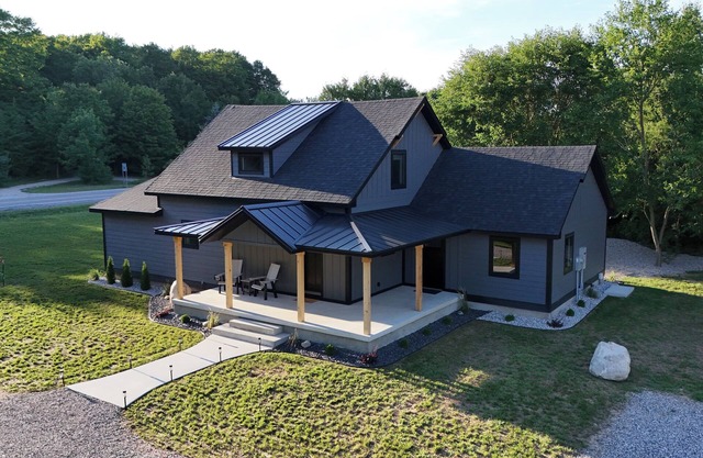 The Farmhouse at Rustic Ridge