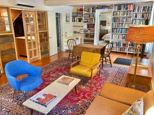the farmhouse suite at barn & bike