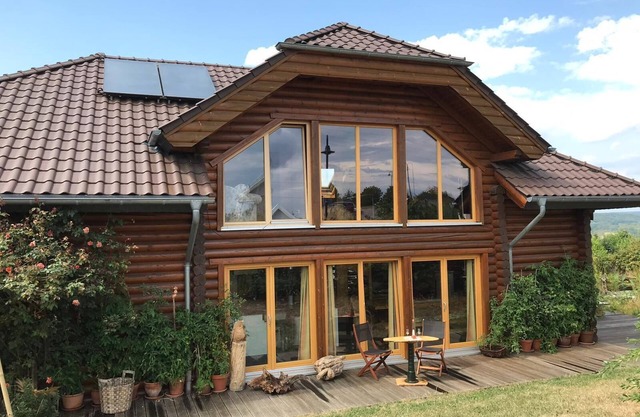 La cabane en rondins finlandaise pour le bien-être et le plaisir