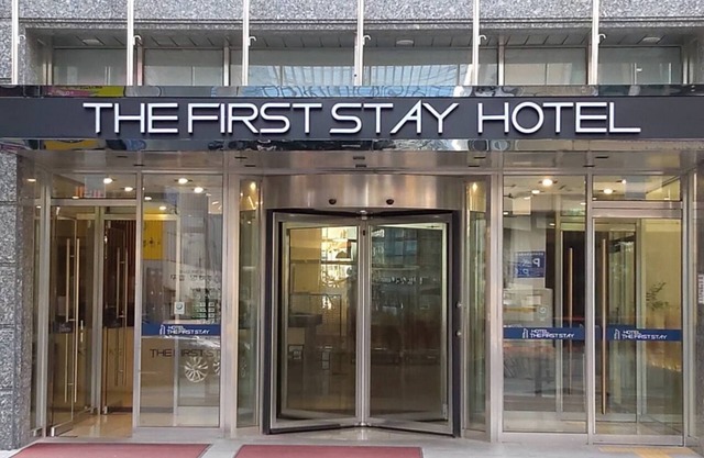 The First Stay Hotel