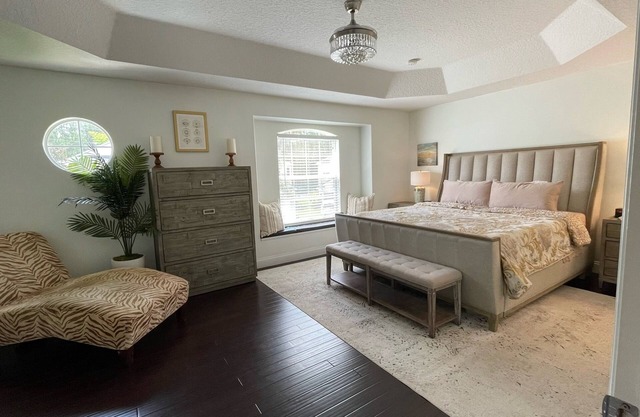 The Floral Cove…Family Friendly 15 mins from MCO airport 20 mins from Disney