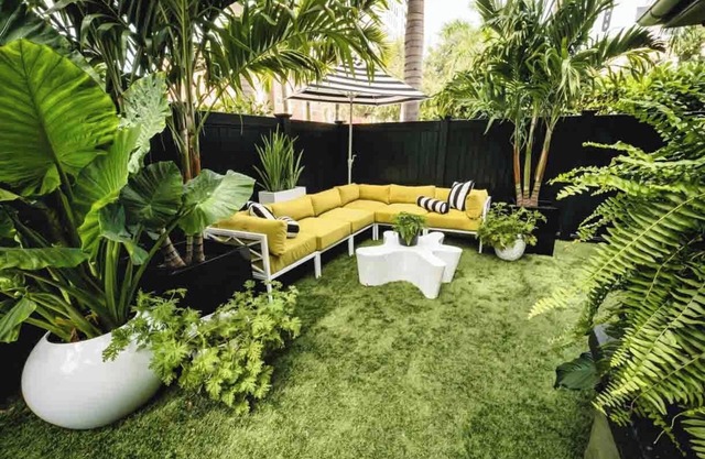 Downtown St Pete for Upscale NYC Boutique Hotel Types
