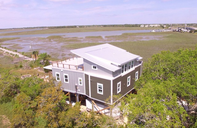 The Folly River Flat at Folly Beach - Luxury Apartment WITH DEEP WATER DOCK !