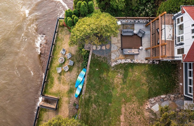 The Gales on Lake Superior I Stunning Lakeshore & Views I by Relax Open Air