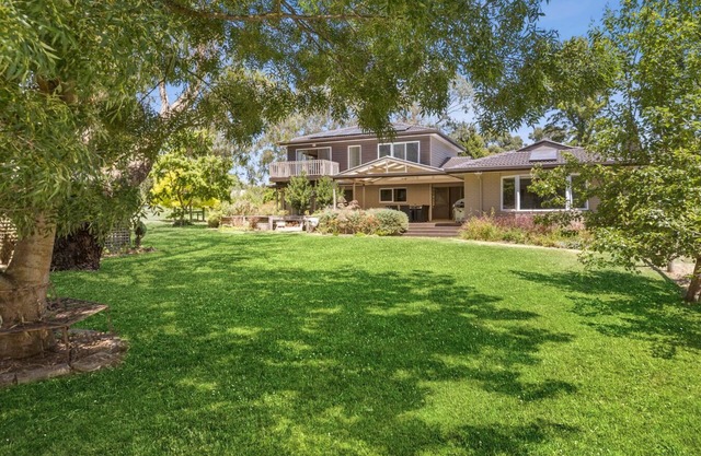 The Gathering House - Sleeps 18