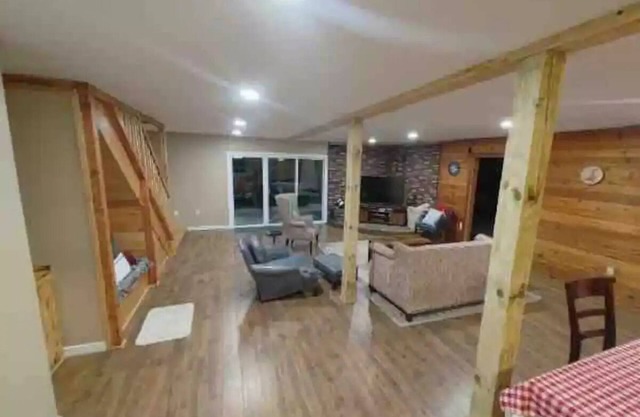 The Getaway Cabin W/ Indoor hot tub and sauna.