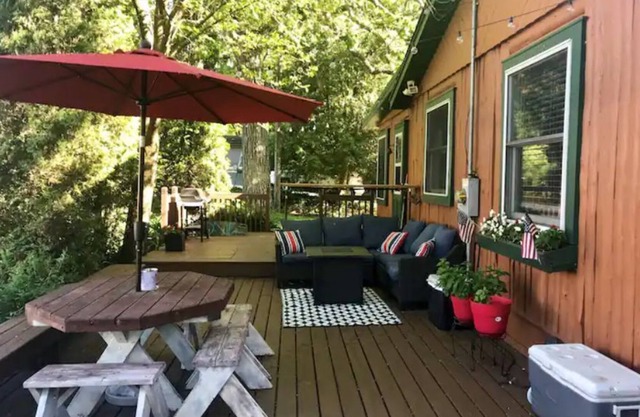 The Getaway (Dog Friendly/Optional Pontoon Rental)