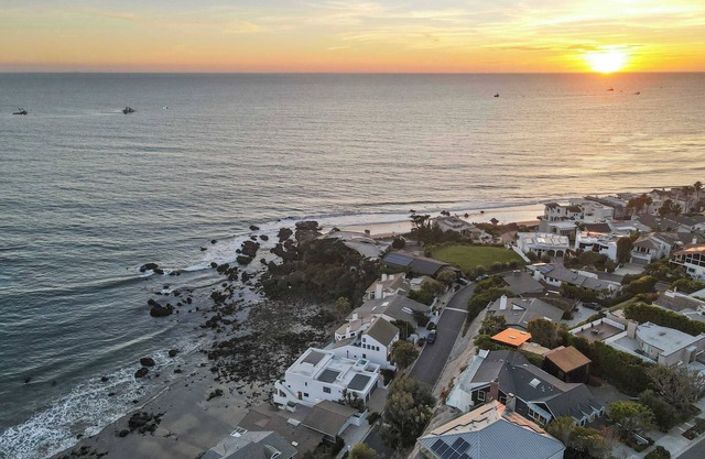 The Getaway Oceanfront Villa in Malibu by Stay Awhile