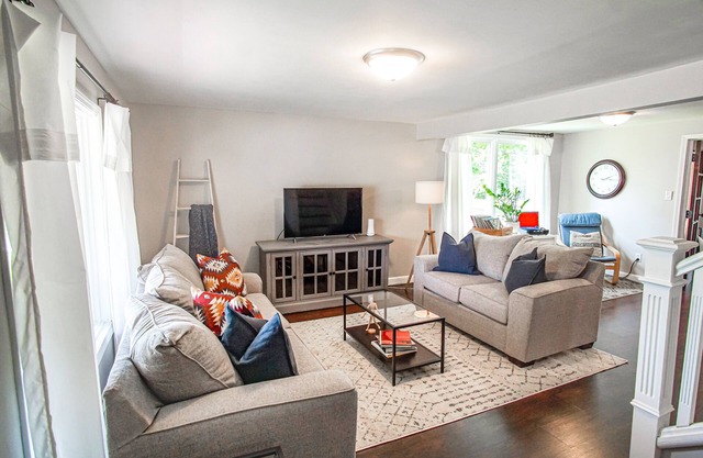 The Getaway - Three Oaks Cottage 3 BR 1. 5 salles de bain