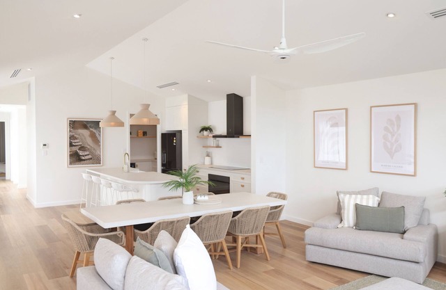 The Glasshouse - 10 Hagen Street: 3 BR, 2.5 BA House in Robe , Sleeps 6
