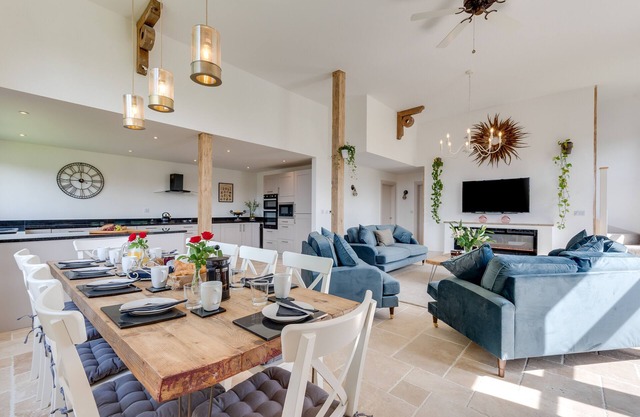 The Grainstore - Cinq Chambres Maison, Couchages 10