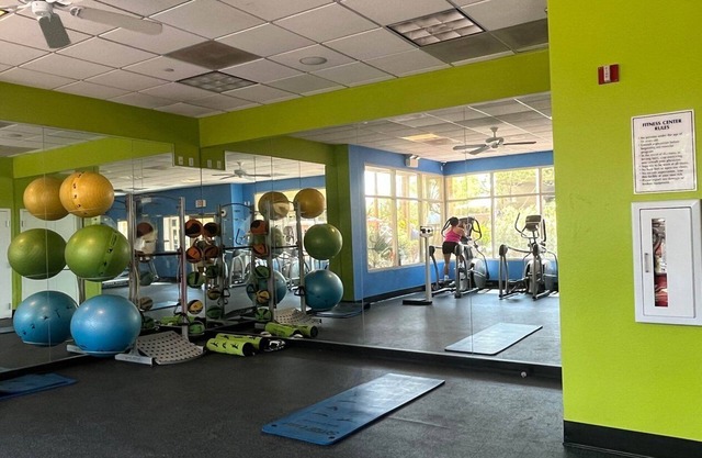 The Grandview, Las Vegas Feb 9-16 2024 1 BR Full kit. 6 mi to Allegiant stadium