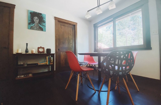 The Great Dane Place - Pet friendly. Perfect for Remote Work