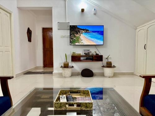 The Greendoor Villa - Beach House , 400 mtr beach
