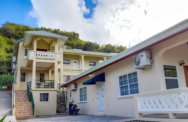 The Grenada Escape