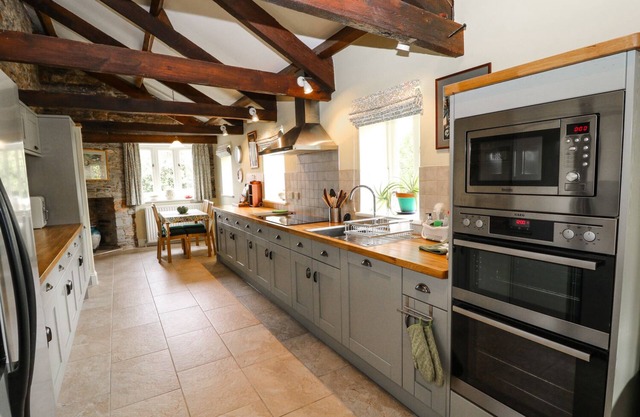 La maison du marié, CALLINGTON