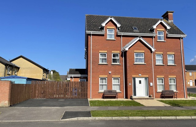 Maisons de vacances de luxe à Portrush - The Grove (14 personnes) Wi-fi; Golf: Chiens