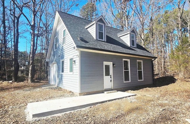 The Guesthouse @ Pine Forest Hideaway - (Near UNC)