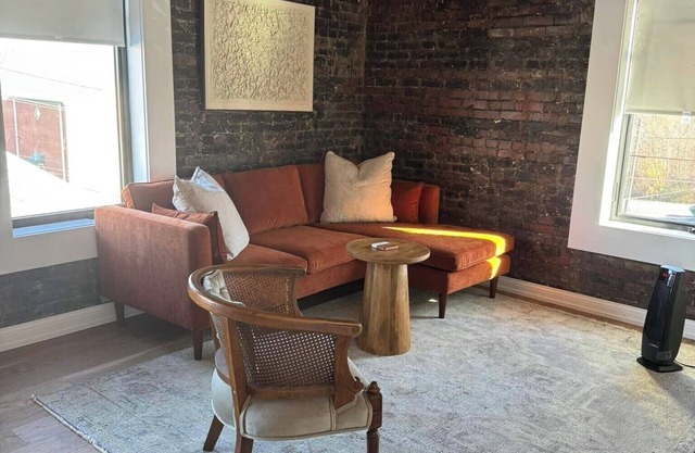 The Haleigh. Enjoy this 1 bed / 1 bath suite!