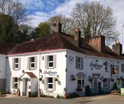 The Halfway House Pub and Kitchen