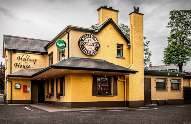 The Halt @ Halfway House Country Pub