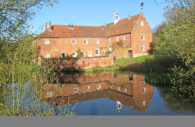 The Hayloft - on a farm near Norwich City & the Norfolk Broads