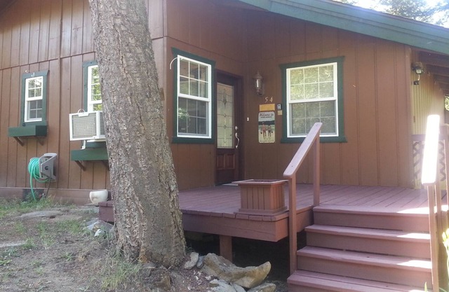 «The Healing Cabin» Lake Cabin sur ~ PGA ~ Golf Course et à proximité de Silverwood Park