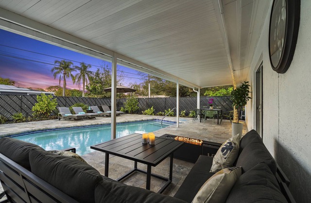 The Heaven - Pet Friendly w/ BBQ, Pool & Tiki Bar